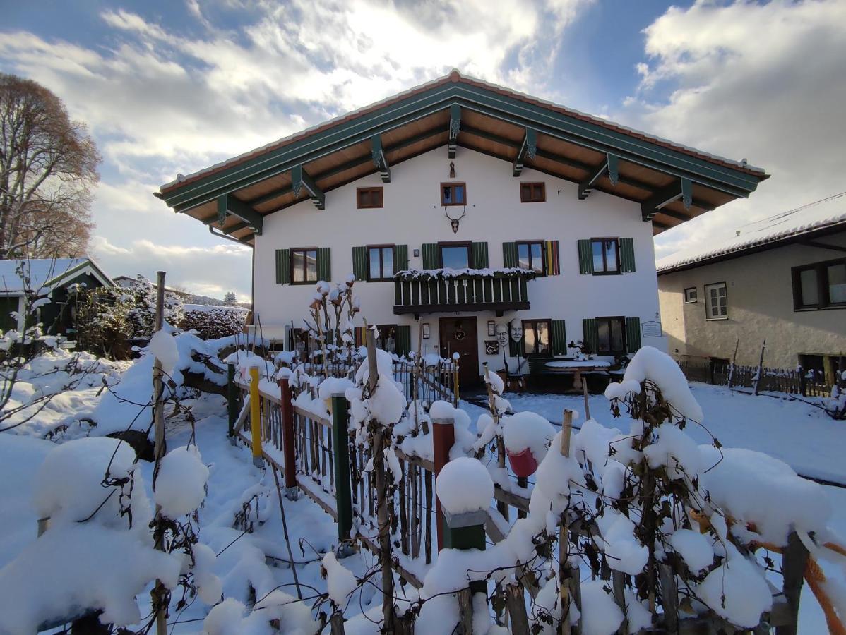 Ferienwohnung Künstlerhaus Weissgerbergütl Marquartstein Exterior foto